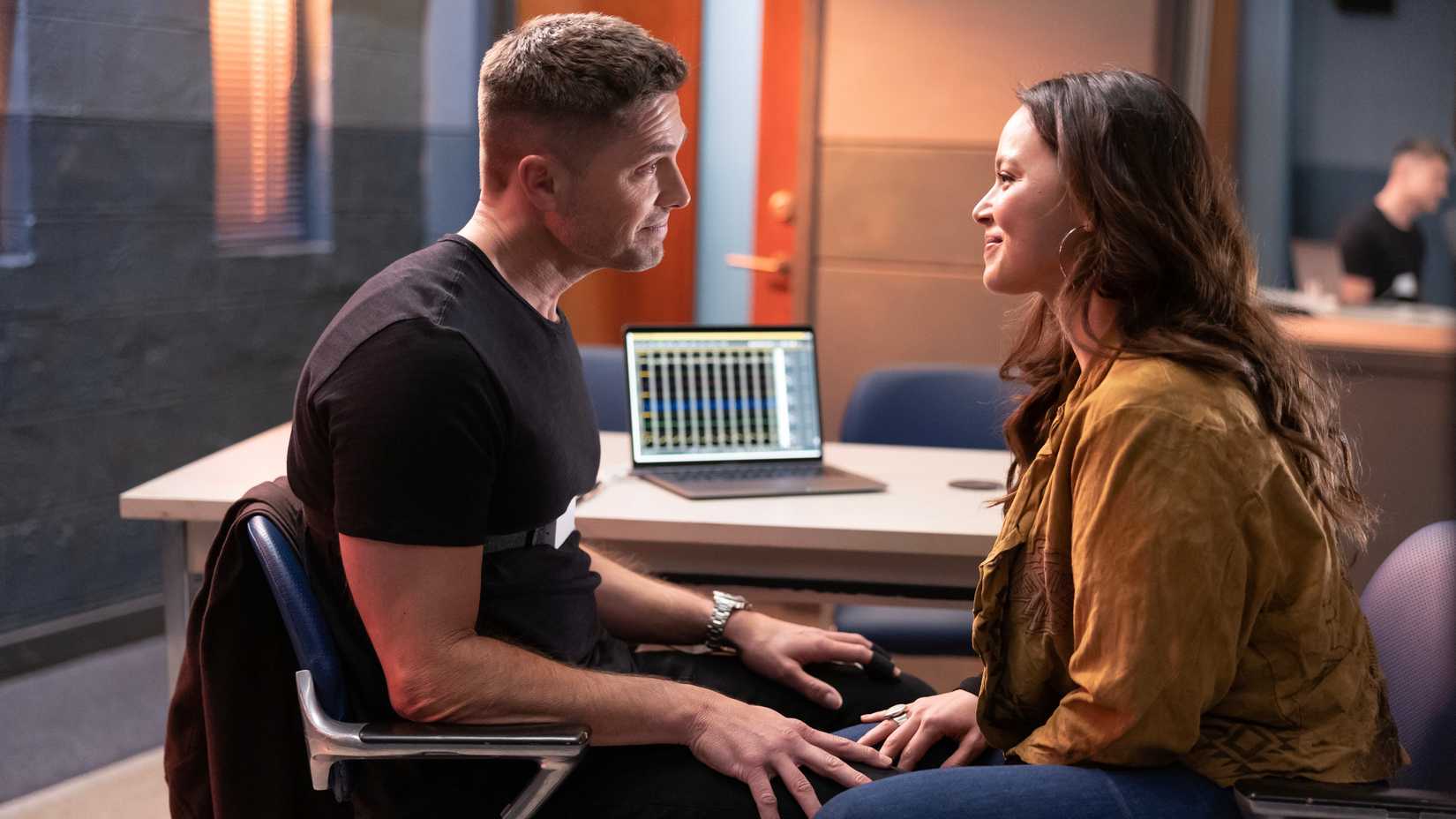 Gençlerin polisiye ilgisi, samimiyet ve beklenmedik kahramanlık