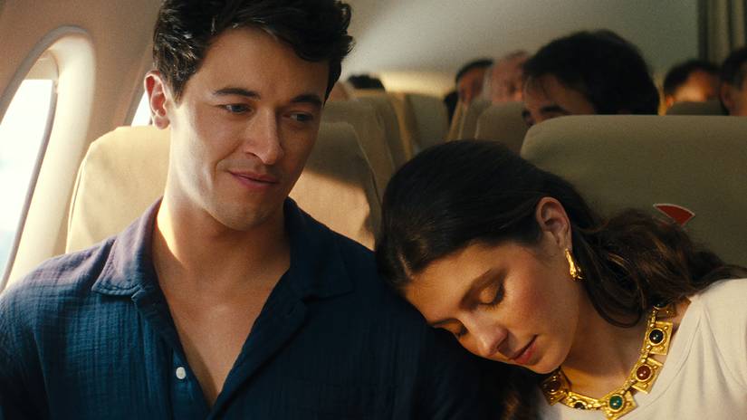 Yaz tatliliği, aşk, kahkaha ve sıcak kumlar