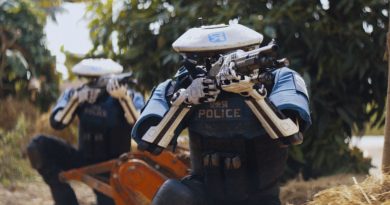 Yenilikçi hikaye, görsel şölen, bilim kurgu zirvesi