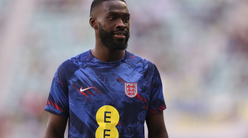 Savunmanın yıldızı, Milan'da kalacak gibi görünüyor