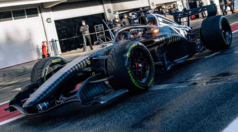 Yeni nesil yarış arabaları doğuyor, ince ayar sürüyor