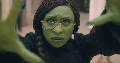 Yetenekli ellerden kesilen melodi, hikayenin derinliklerine gömüldü