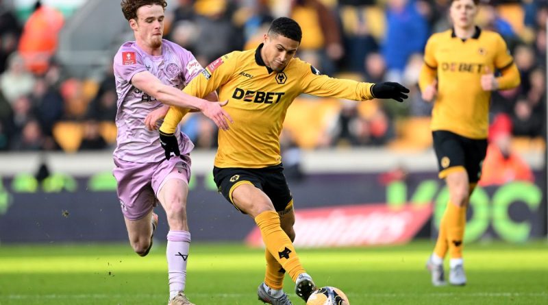 Napoli, genç yıldızı kadrosuna katmak için görüşmelere başladı