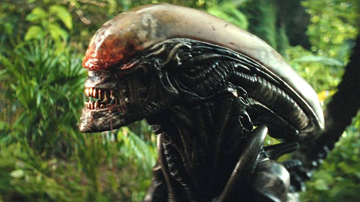 Uzaylılar, süper kahramanlar ve savaşın beklenmedik birleşimi