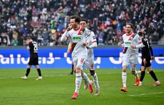 Gregoritsch'in golleriyle Augsburg, St Pauli'yi yıktı!