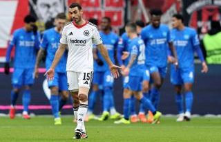 Savunma çöktü, Leverkusen fırsatı kaçırmadı, Frankfurt şokta