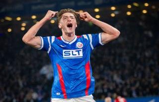 Sağlık kontrolü tamam, Rangers'a transfer yolunda!