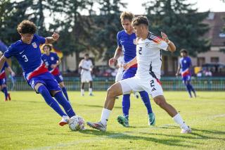 Yeni yıldız doğuyor, Frankfurt'a genç yetenek katılıyor!