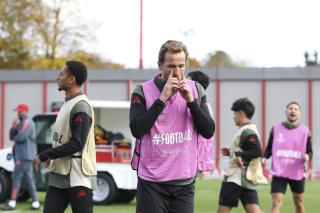 Yıldız oyuncu Kane'in Hoffenheim maçı öncesi antrenmanlara devam edememesi endişe