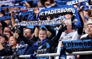 Gol sevinci, mücadele, yükseliş, Paderborn galip!