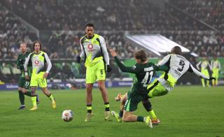 Son saniye golü, Dortmund Wolfsburg'u devirdi, heyecan dorukta!