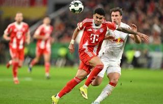 Coşku dorukta, Bayern Münih yarı finale doğru ilerliyor!