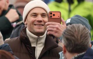 Tecrübe, form ve milli gurur arasında bir karar