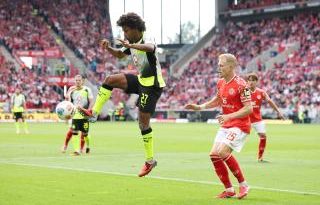 Sarı duvarlar coşkuyla Dortmund'u destekliyor!