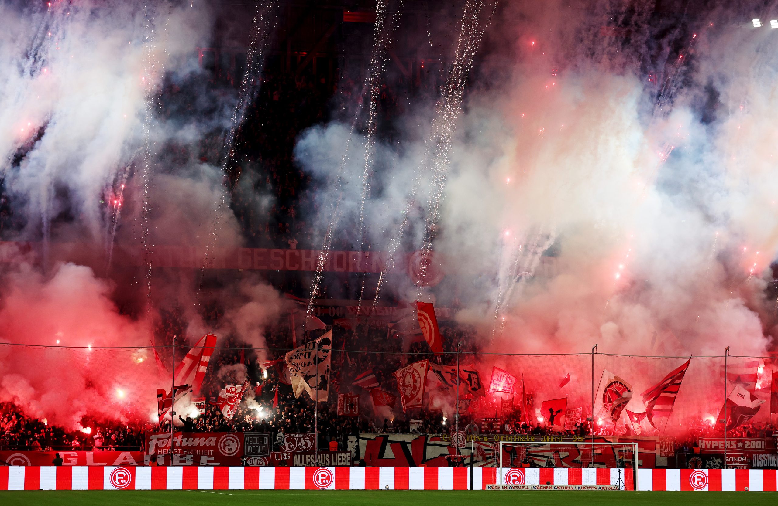 Gelecek belirsiz, yönetim açıklama yapıyor, umut var