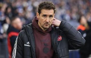 Nürnberg-Karlsruhe derbisi, heyecan dorukta, mücadele başlasın!