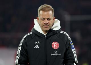 Münster, Düsseldorf'un galibiyet rüzgarını söndürdü