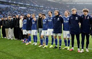 Tribünler doldu, heyecan dorukta, mücadele başlıyor!