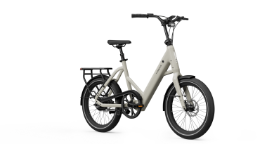 Şehirde katlanıp giden elektrikli zarafet