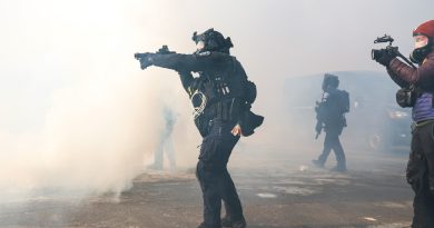 Minneapolis'te operasyon bitti, federal gözetim sürüyor