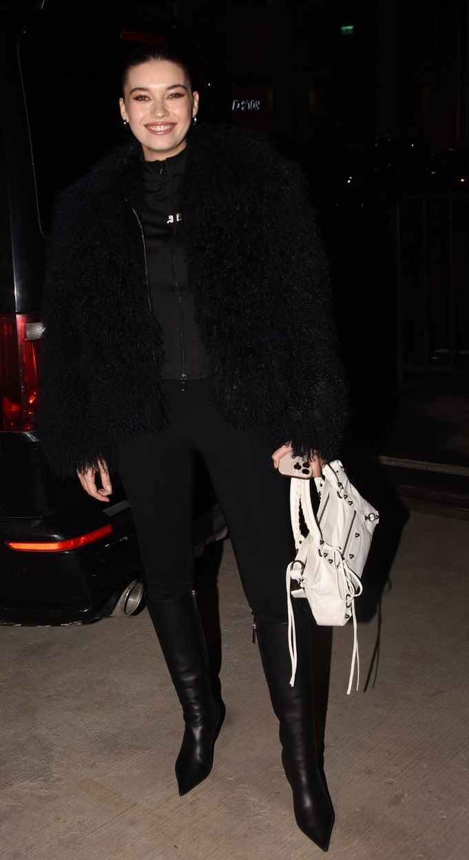 Enerji dolu sahne, sevilen şarkılar, unutulmaz anlar