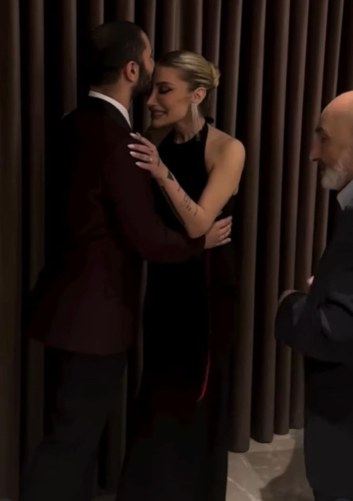 Aşk dolu anlar, yeni bir başlangıç, mutlulukla parıldıyor