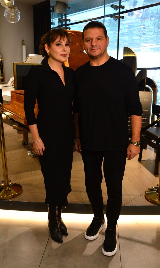 İki ses, bir orkestra, büyüleyici bir gece