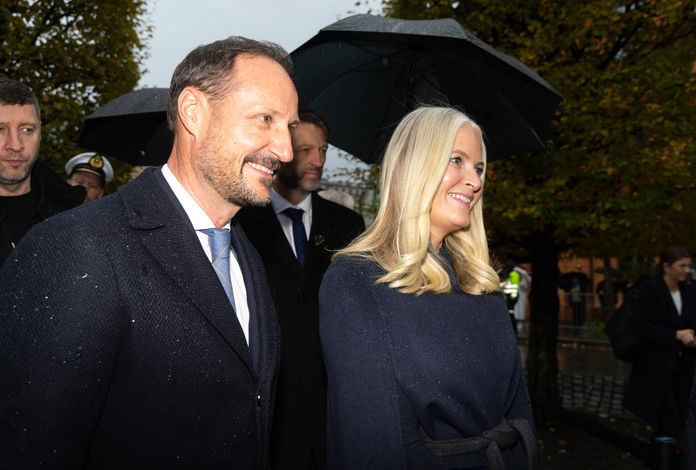 Gizli ilişkiler, şok, itibar sarsıntısı, monarşi krizi