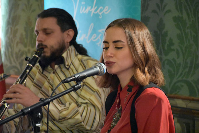 Roma'da yankılanan şarkılar, efsane hala yaşıyor