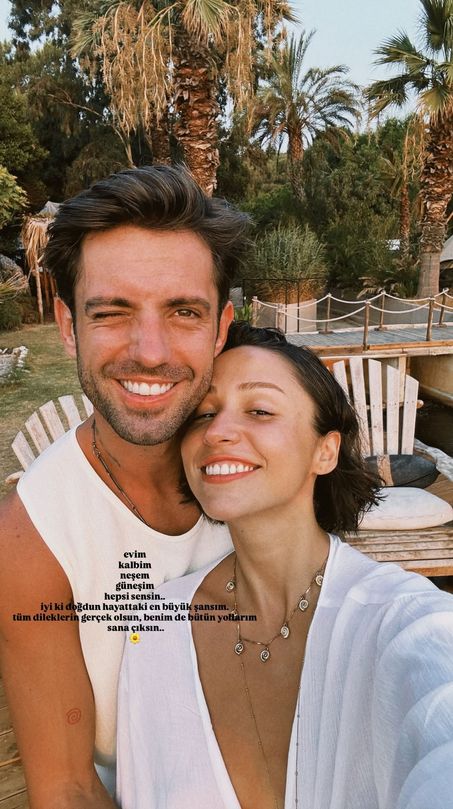 Aşkla bakışlar, mutlulukla dolu bir gün