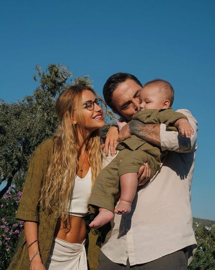 Demir'le aile, mutluluk pozu objektife yakalandı