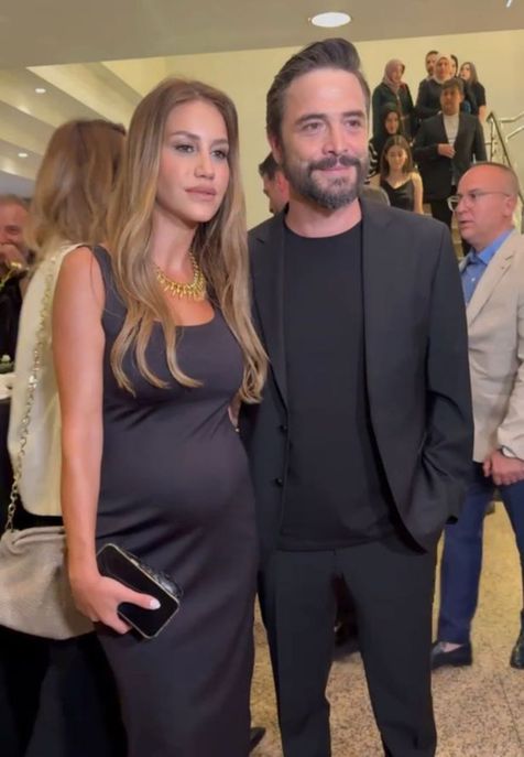 Minik Demir'le aile pozu, mutluluk dorukta!