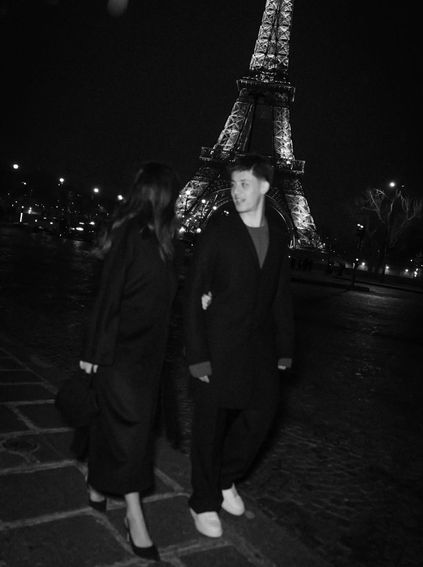 Aşk, Paris, Eyfel Anlar donduruldu, mutluluk parlıyor