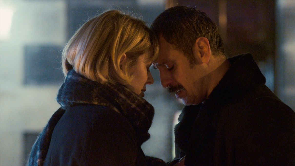 Taht mücadelesi kızışıyor, entrika dorukta