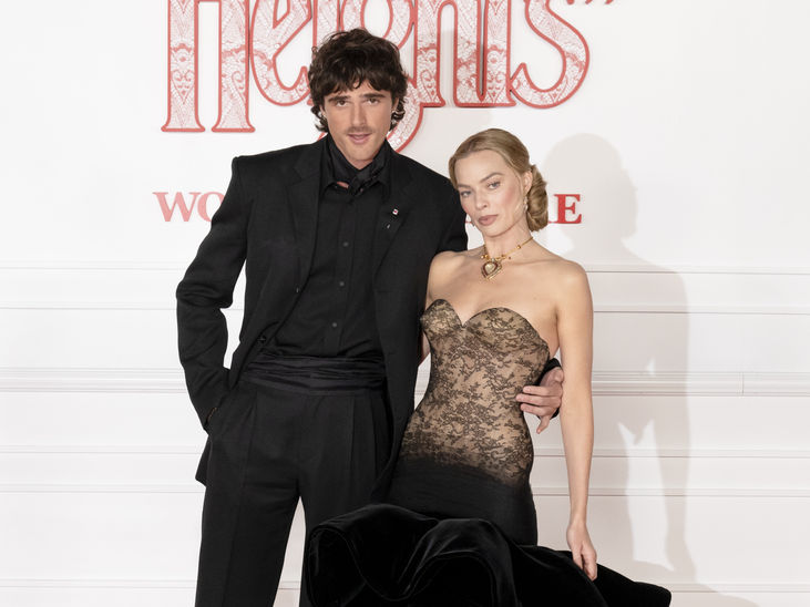 Cesur tasarım, gözler Hailey'de, Margot'un havası da etkilenmiş