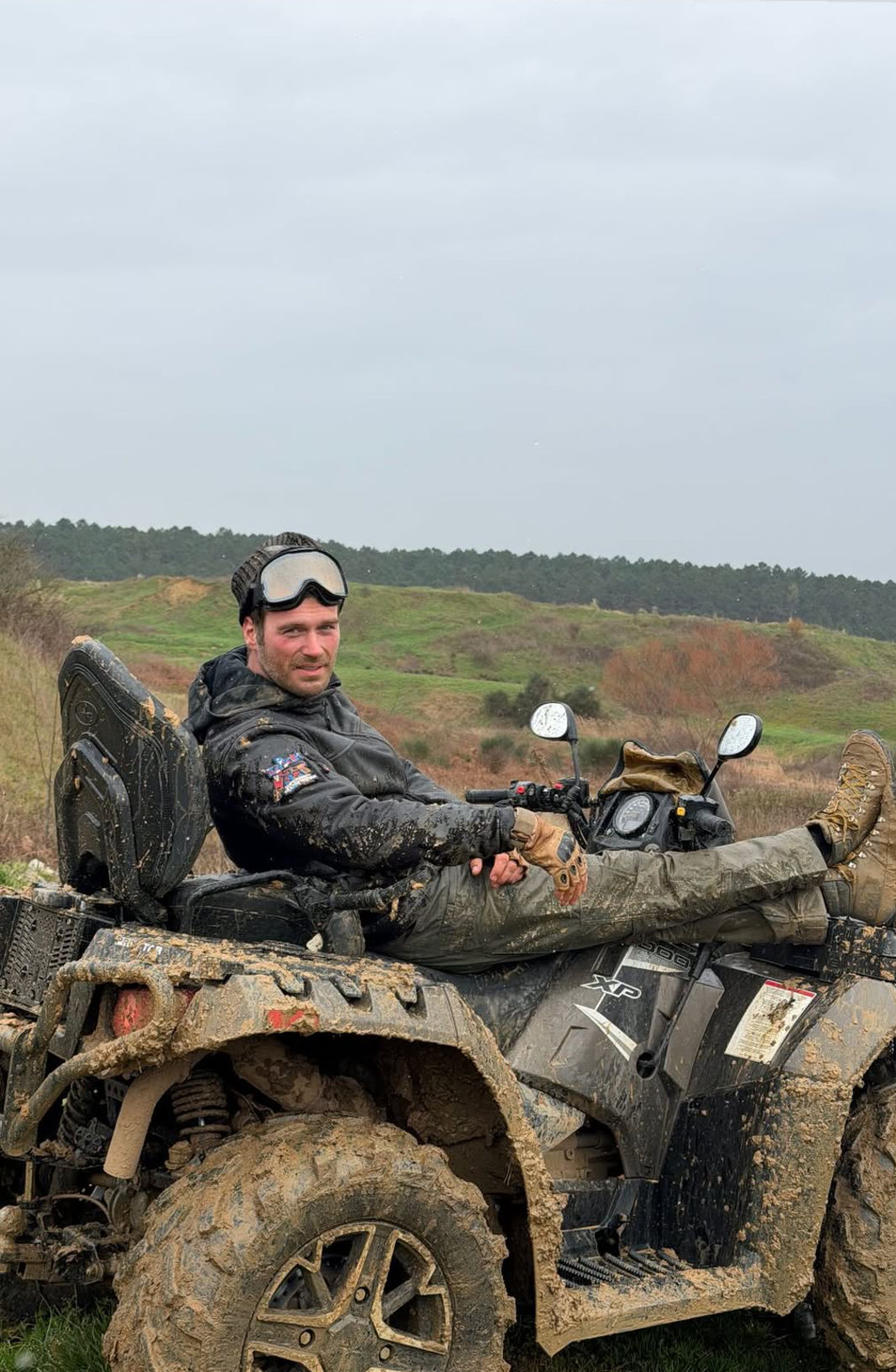 Çamurla kaplı kahkaha, beklenmedik macera anı