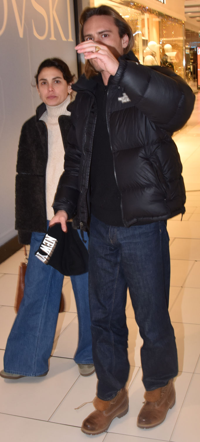 Gizlenerek kaçtı, Etiler'de aşk yakalandı!