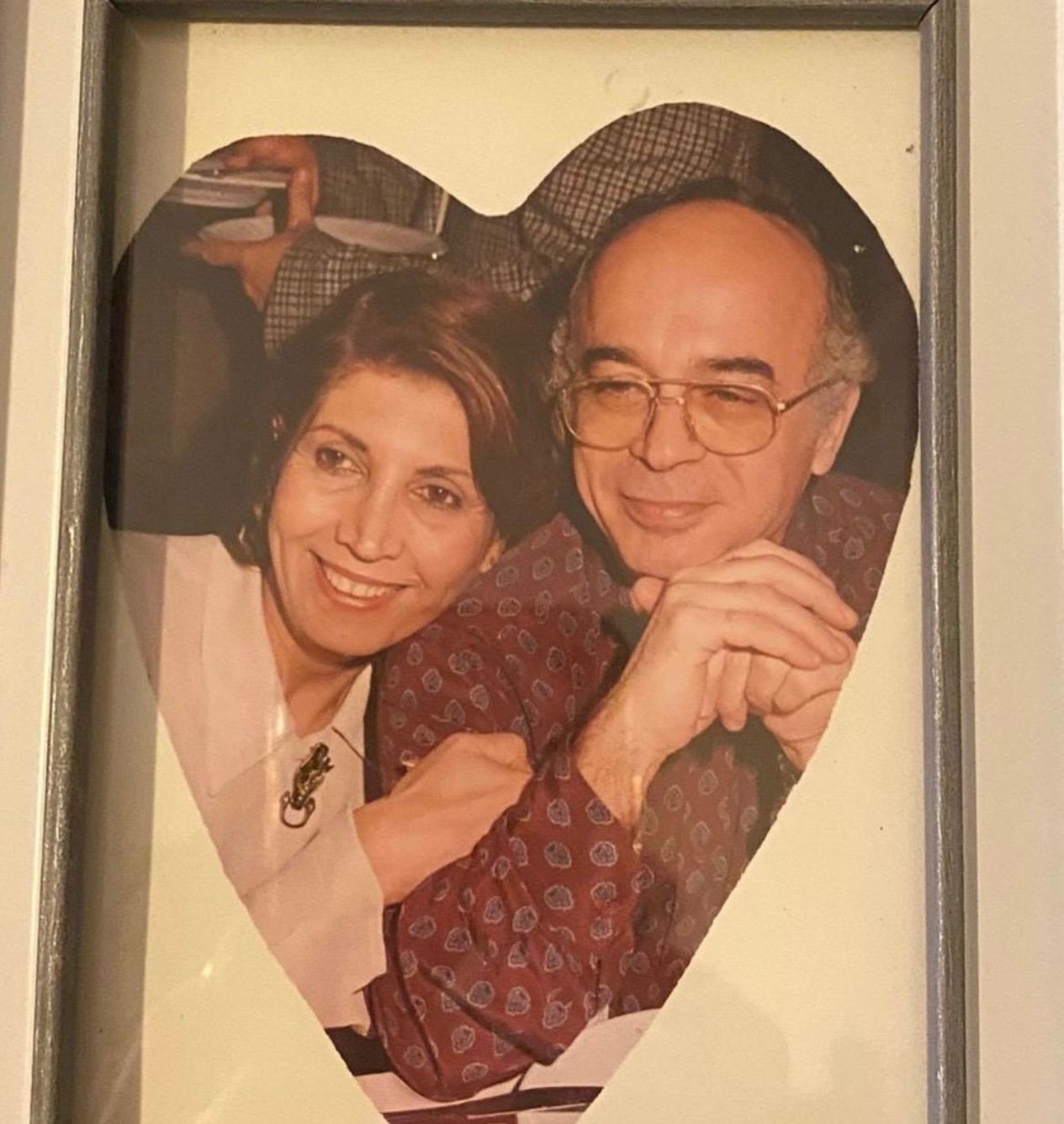 Kalbin kırık, anılar yaşıyor, vedalar zor