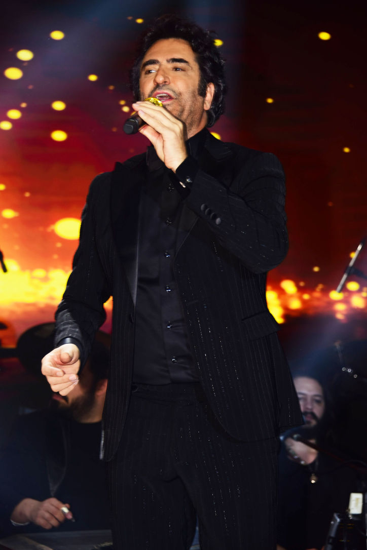 Kaderin yazdığı aşk, sahne ışığında yankılanıyor