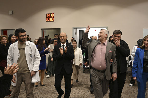 Umutla şarkılar, hayatla umutlar yeşerdi