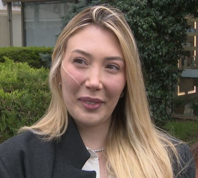 Ailesiyle ilgili duygularını dile getiren Yasmin Erbil