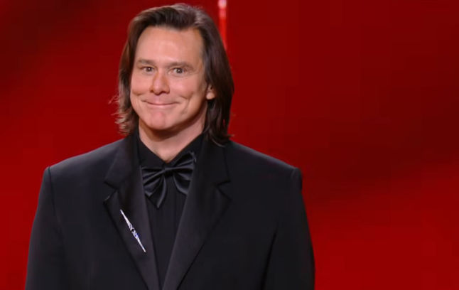 Yüzündeki çizgiler, ödülün gölgesinde kayboldu