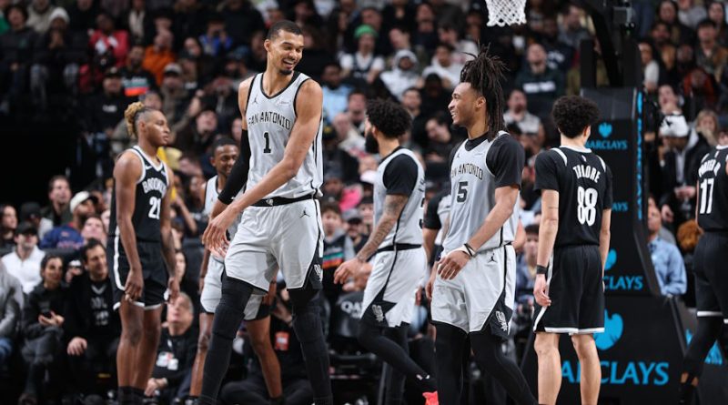 Gelecek parlak, takım çalışmasıyla zirveye doğru