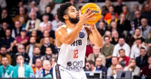 Hünerli Hudgins, Le Mans'ı BCL'de zirveye taşıyor