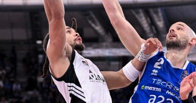 Bologna zirvede, basketbol coşkusu İtalya'da!