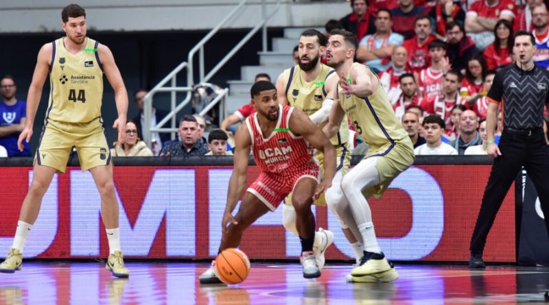 Son saniye basketi, Murcia şoku, Barcelona yıkıldı!