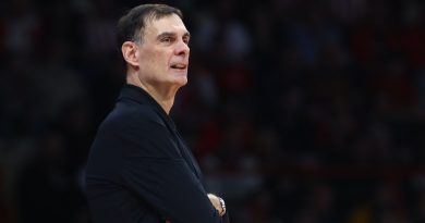 Tartışma, suçlama, hukuk, basketbol, Dubai, Bartzokas