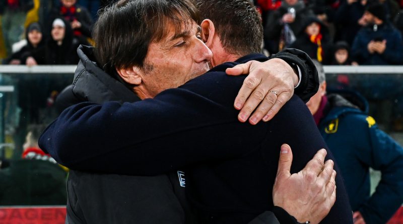 Hojlund'un golleriyle Napoli, Genoa'yı son nefeste devirdi!