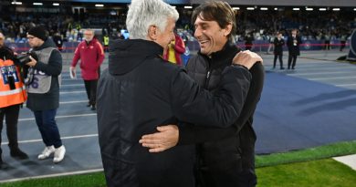 Napoli-Roma: Malen'in golleri, heyecan, beraberlik ve sürprizler