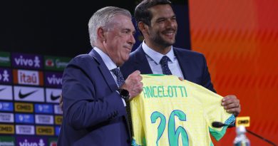 Brezilya'da kalacak mı? Futbol dünyası merakla bekliyor